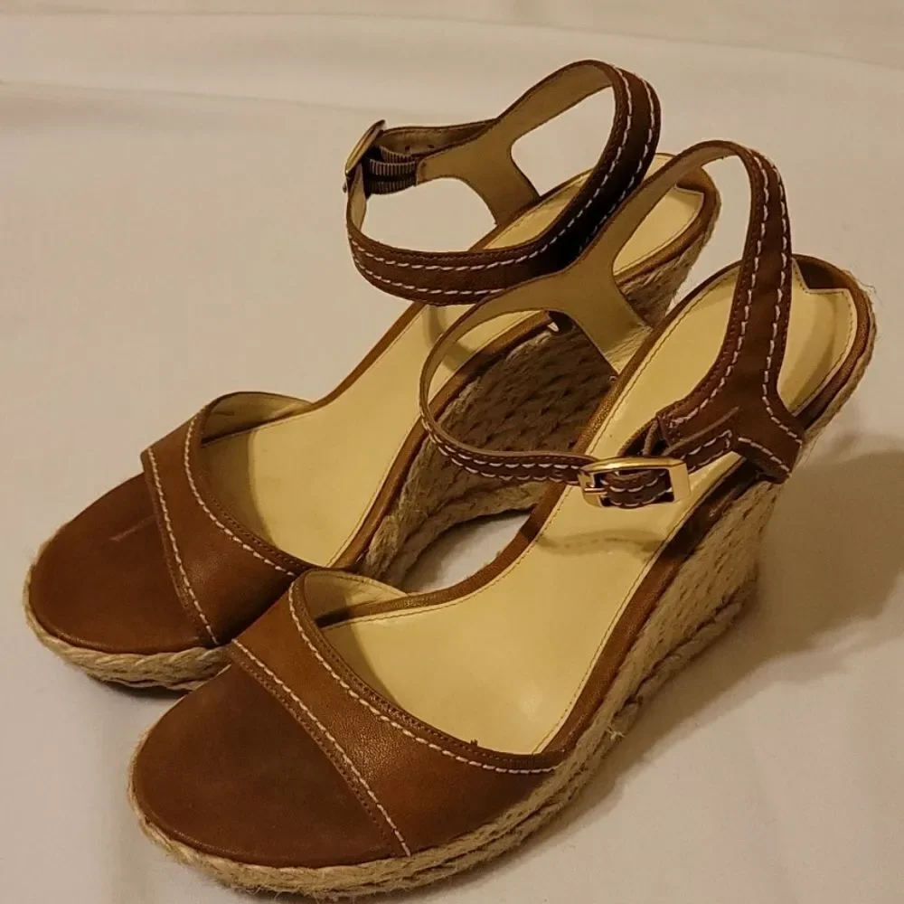 Vía‎ espiga espadrilles wedges size 8. 5